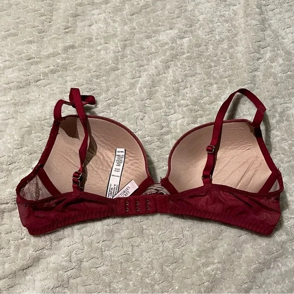 WOMEN’S VICTORIA SECRET PUSH UP BRA - Picture 2 of 3